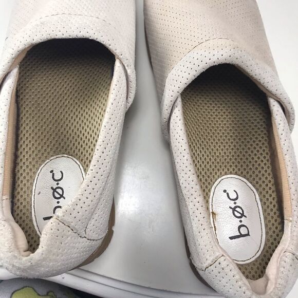 b. ø. c. Slip on Clogs - Picture 3 of 8